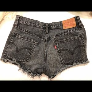 High Waisted Size W26 Black Levi shorts